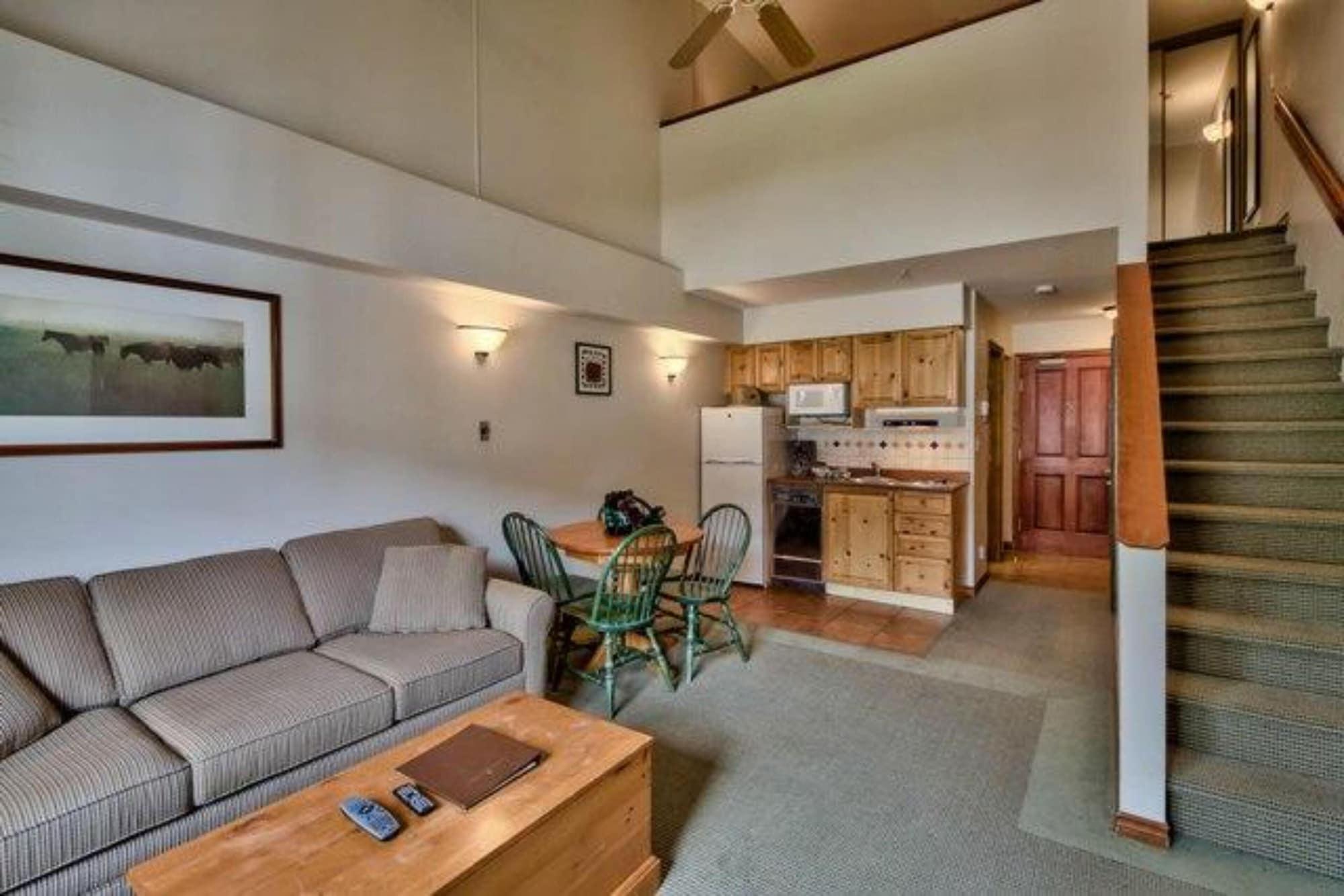 Hearthstone Lodge Sun Peaks Ngoại thất bức ảnh