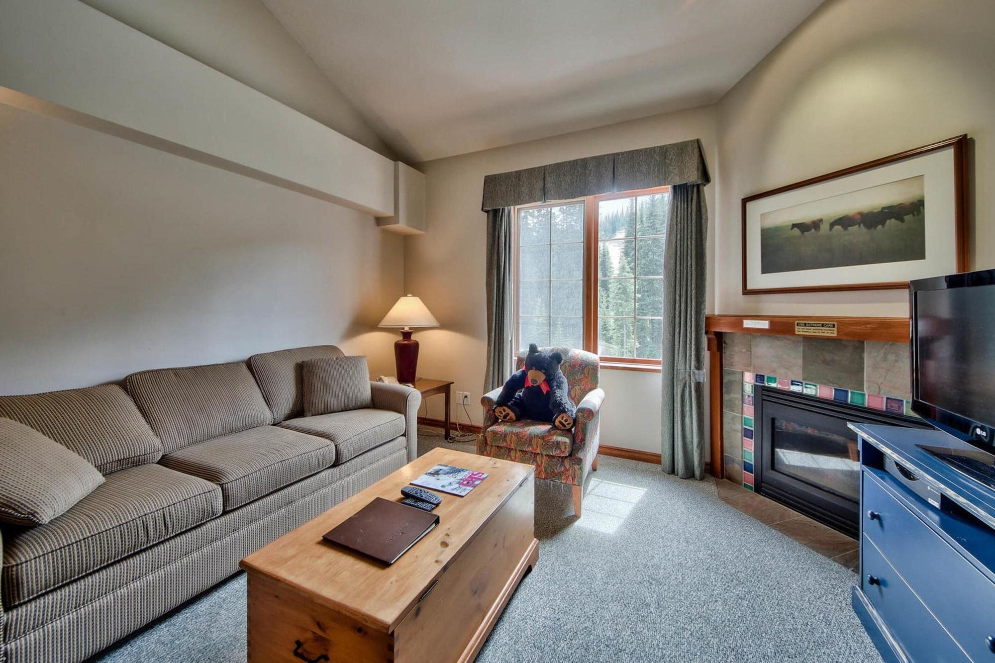 Hearthstone Lodge Sun Peaks Ngoại thất bức ảnh