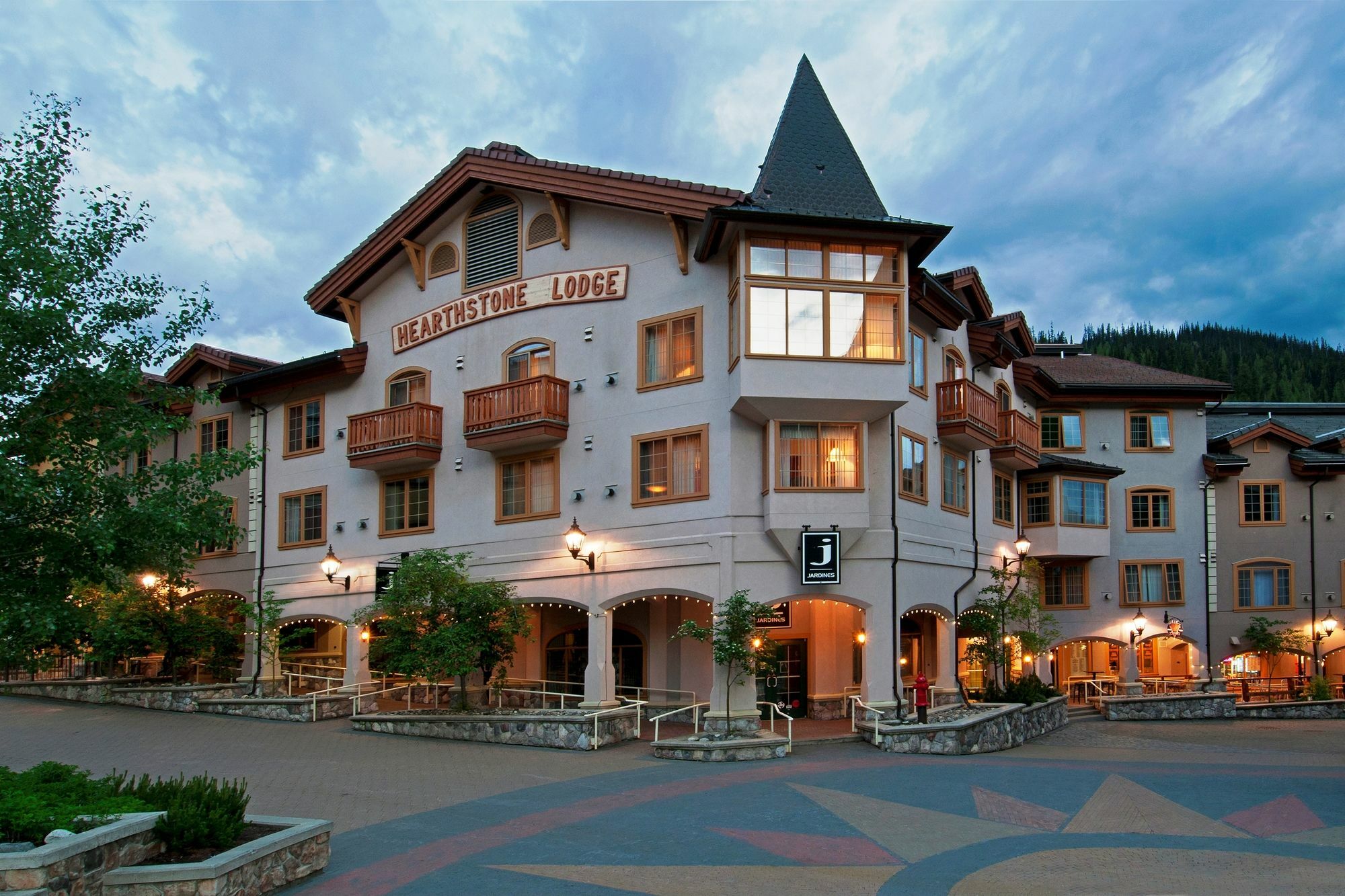 Hearthstone Lodge Sun Peaks Ngoại thất bức ảnh